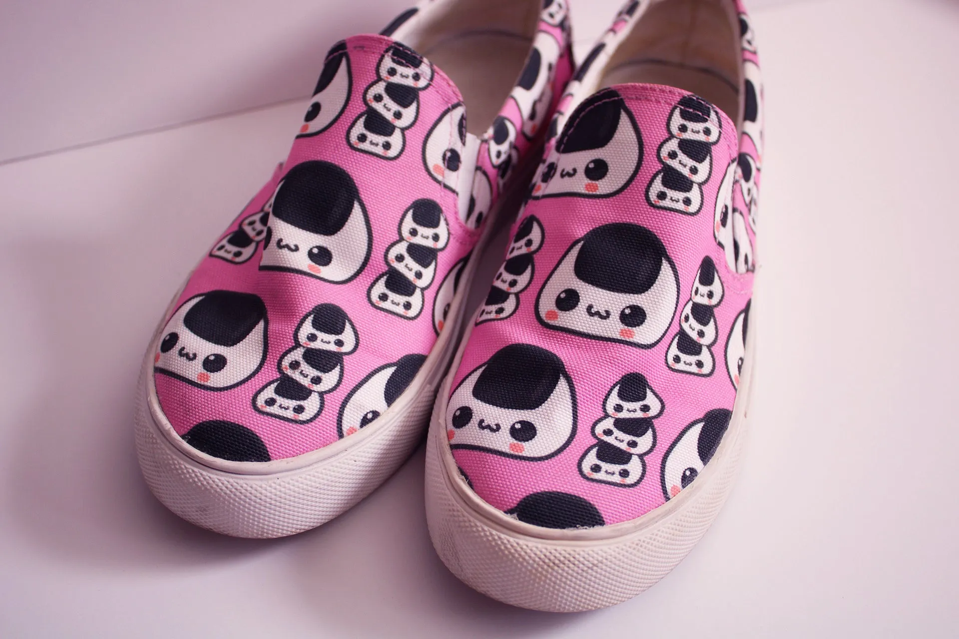 Cute Rice Ball Pink Women's Slip On Shoes