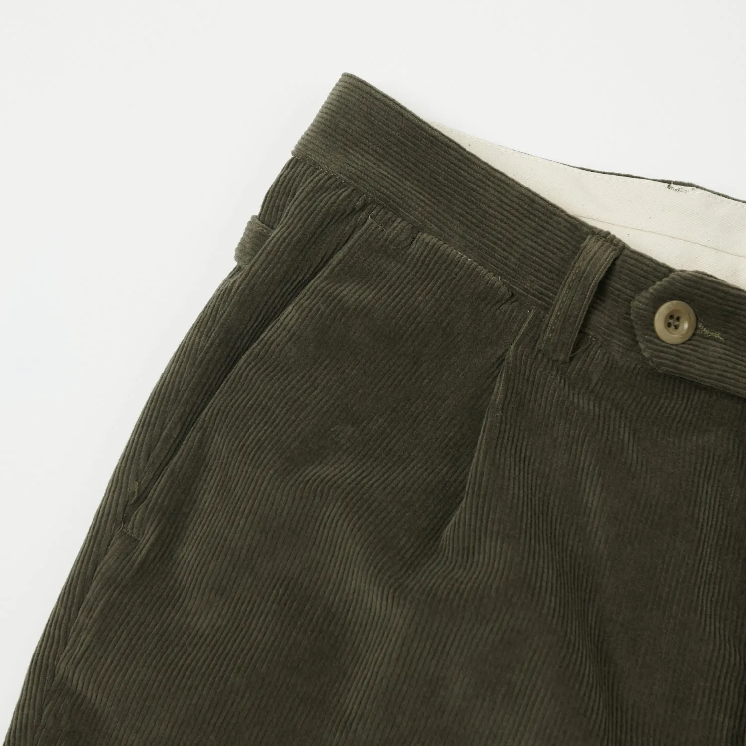 East Harbour Surplus Barry Corduroy Trouser - Green