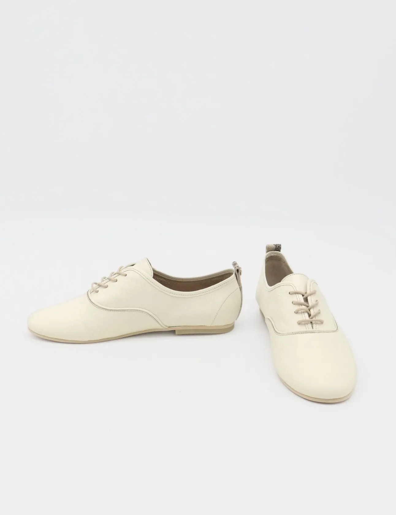 Maku oxford flats sneakers in off white leather womens shoes