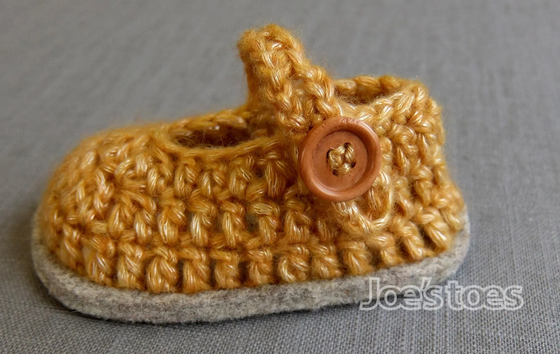 Mary-Jane Crochet Baby Shoe Kit